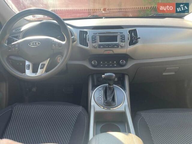Белый Киа Sportage, объемом двигателя 2.36 л и пробегом 165 тыс. км за 11799 $, фото 8 на Automoto.ua