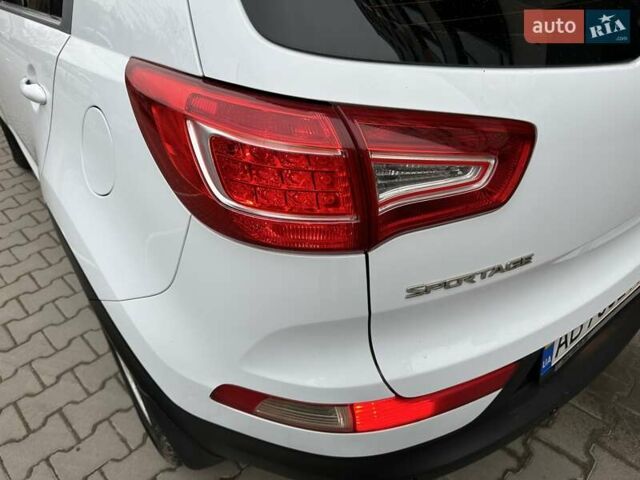 Белый Киа Sportage, объемом двигателя 2 л и пробегом 115 тыс. км за 12999 $, фото 15 на Automoto.ua