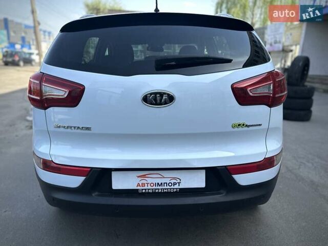 Кіа Sportage 2011 у Сумах на Automoto.ua Білий Кіа Sportage, об'ємом двигуна 1.7 л та пробігом 228 тис. км за 13700 $, фото 38 на Automoto.ua