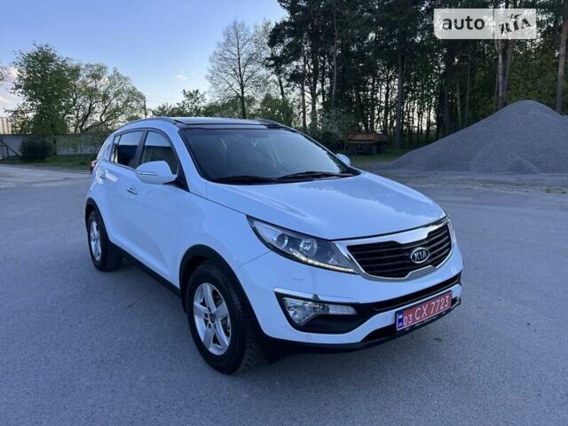 Білий Кіа Sportage, об'ємом двигуна 1.7 л та пробігом 148 тис. км за 13500 $, фото 13 на Automoto.ua