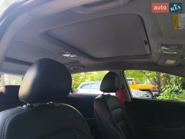 Білий Кіа Sportage, об'ємом двигуна 2 л та пробігом 125 тис. км за 14800 $, фото 8 на Automoto.ua