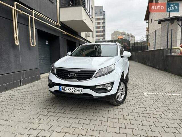 Белый Киа Sportage, объемом двигателя 2 л и пробегом 115 тыс. км за 12999 $, фото 5 на Automoto.ua