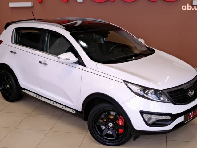 Белый Киа Sportage, объемом двигателя 2 л и пробегом 126 тыс. км за 12900 $, фото 3 на Automoto.ua