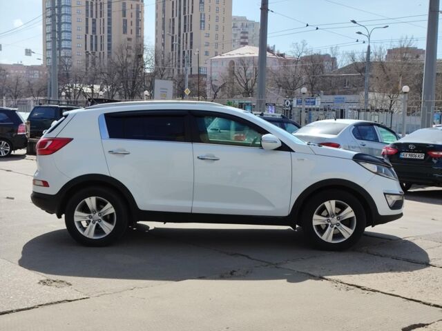 Білий Кіа Sportage, об'ємом двигуна 2 л та пробігом 194 тис. км за 10790 $, фото 8 на Automoto.ua