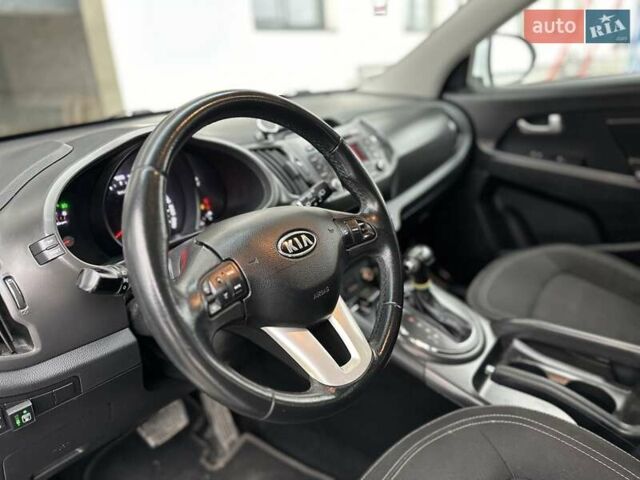 Белый Киа Sportage, объемом двигателя 2 л и пробегом 115 тыс. км за 12999 $, фото 31 на Automoto.ua
