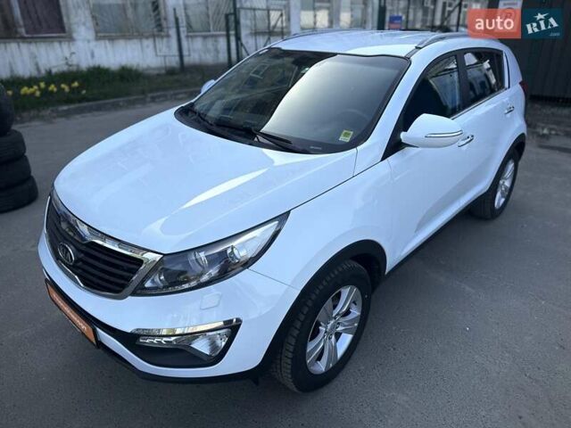 Кіа Sportage 2011 у Сумах на Automoto.ua Білий Кіа Sportage, об'ємом двигуна 1.7 л та пробігом 228 тис. км за 13700 $, фото 29 на Automoto.ua