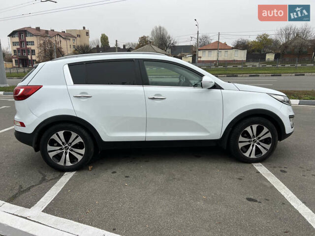 Белый Киа Sportage, объемом двигателя 2 л и пробегом 135 тыс. км за 12999 $, фото 9 на Automoto.ua