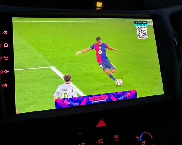 Білий Кіа Sportage, об'ємом двигуна 2.4 л та пробігом 265 тис. км за 10599 $, фото 39 на Automoto.ua