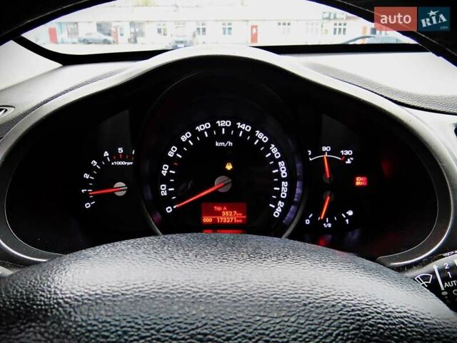 Белый Киа Sportage, объемом двигателя 1.7 л и пробегом 173 тыс. км за 11700 $, фото 7 на Automoto.ua