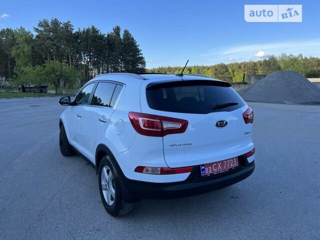 Білий Кіа Sportage, об'ємом двигуна 1.7 л та пробігом 148 тис. км за 13500 $, фото 7 на Automoto.ua