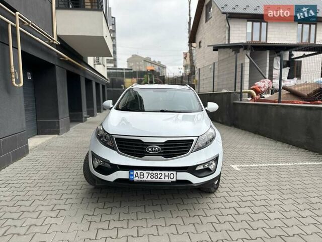 Белый Киа Sportage, объемом двигателя 2 л и пробегом 115 тыс. км за 12999 $, фото 6 на Automoto.ua