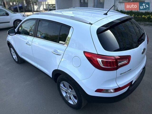 Кіа Sportage 2011 у Сумах на Automoto.ua Білий Кіа Sportage, об'ємом двигуна 1.7 л та пробігом 228 тис. км за 13700 $, фото 36 на Automoto.ua