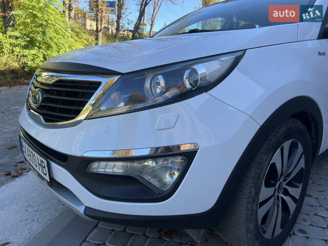 Белый Киа Sportage, объемом двигателя 2 л и пробегом 290 тыс. км за 12999 $, фото 17 на Automoto.ua