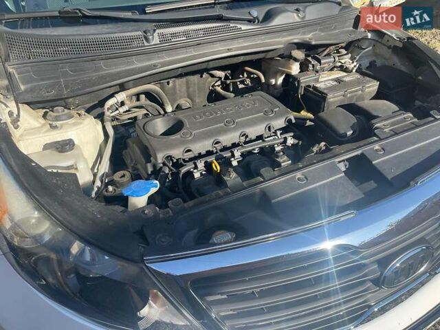 Белый Киа Sportage, объемом двигателя 2.36 л и пробегом 165 тыс. км за 11799 $, фото 7 на Automoto.ua