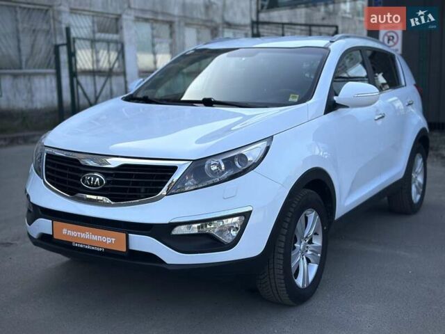 Кіа Sportage 2011 у Сумах на Automoto.ua Білий Кіа Sportage, об'ємом двигуна 1.7 л та пробігом 228 тис. км за 13700 $, фото 23 на Automoto.ua