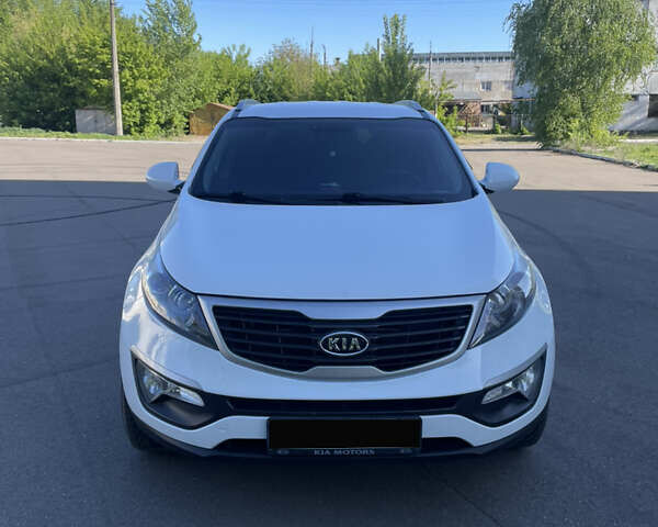 Кіа Sportage 2011 у Белой Церкве на Automoto.ua Білий Кіа Sportage, об'ємом двигуна 2 л та пробігом 167 тис. км за 13200 $, фото 7 на Automoto.ua