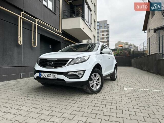 Белый Киа Sportage, объемом двигателя 2 л и пробегом 115 тыс. км за 12999 $, фото 4 на Automoto.ua