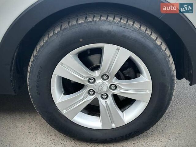 Кіа Sportage 2011 у Сумах на Automoto.ua Білий Кіа Sportage, об'ємом двигуна 1.7 л та пробігом 228 тис. км за 13700 $, фото 60 на Automoto.ua