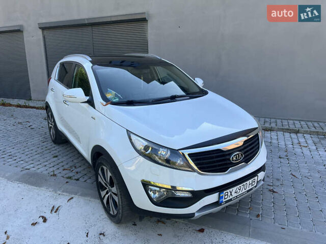 Белый Киа Sportage, объемом двигателя 2 л и пробегом 280 тыс. км за 13450 $, фото 2 на Automoto.ua