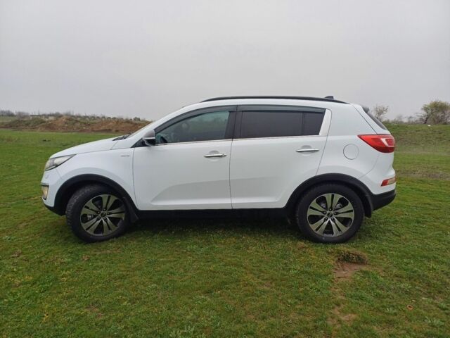 Білий Кіа Sportage, об'ємом двигуна 2 л та пробігом 3 тис. км за 13500 $, фото 2 на Automoto.ua