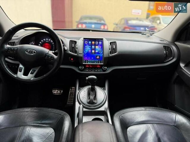 Белый Киа Sportage, объемом двигателя 2 л и пробегом 280 тыс. км за 10900 $, фото 6 на Automoto.ua