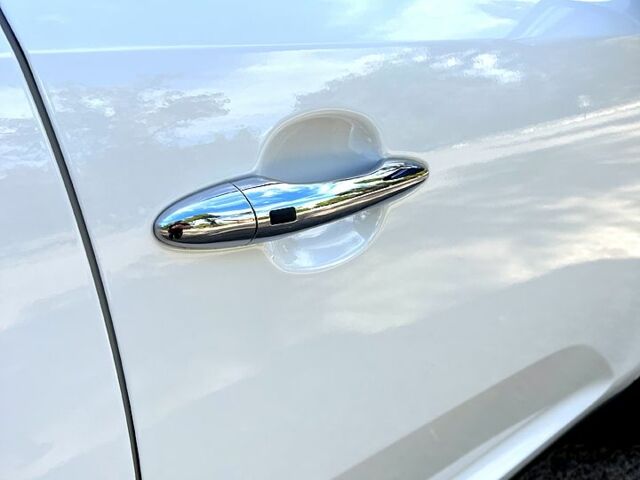 Білий Кіа Sportage, об'ємом двигуна 2 л та пробігом 183 тис. км за 12400 $, фото 4 на Automoto.ua