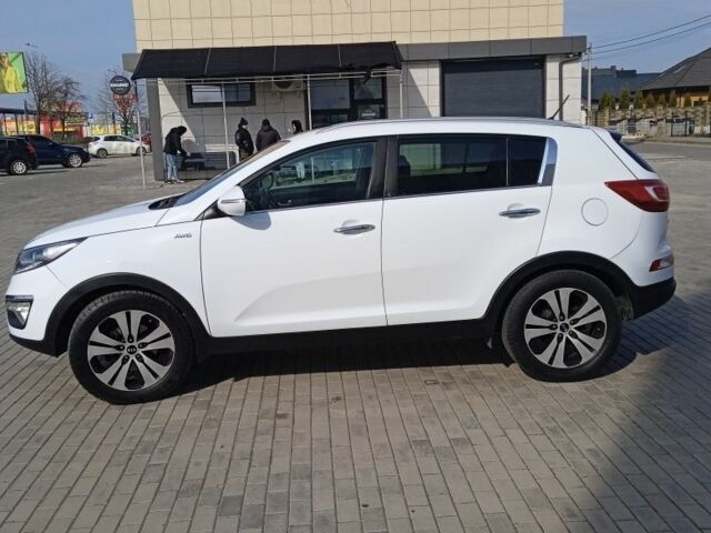 Білий Кіа Sportage, об'ємом двигуна 2 л та пробігом 206 тис. км за 14500 $, фото 5 на Automoto.ua