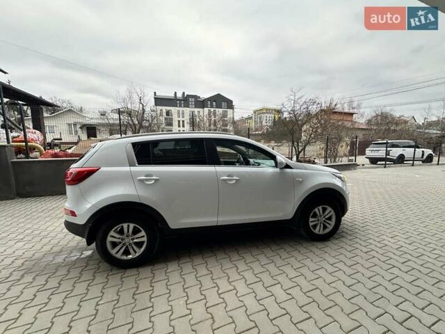 Белый Киа Sportage, объемом двигателя 2 л и пробегом 115 тыс. км за 12999 $, фото 12 на Automoto.ua