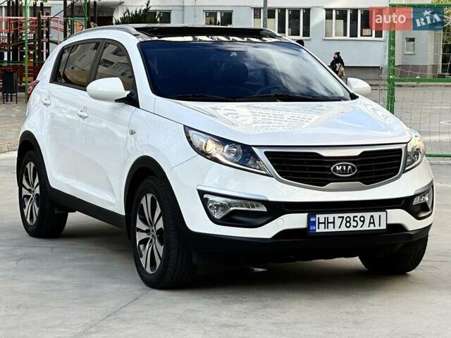 Білий Кіа Sportage, об'ємом двигуна 2 л та пробігом 165 тис. км за 13999 $, фото 10 на Automoto.ua
