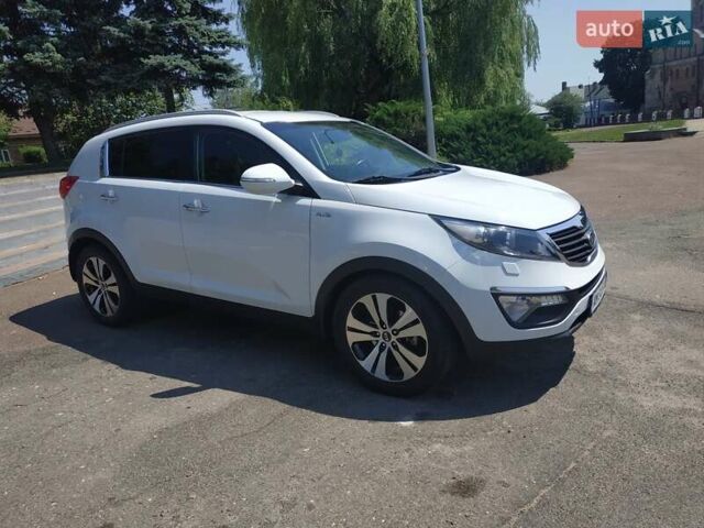 Білий Кіа Sportage, об'ємом двигуна 2 л та пробігом 183 тис. км за 12900 $, фото 13 на Automoto.ua