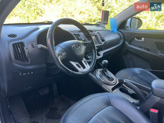Белый Киа Sportage, объемом двигателя 2 л и пробегом 280 тыс. км за 13450 $, фото 25 на Automoto.ua