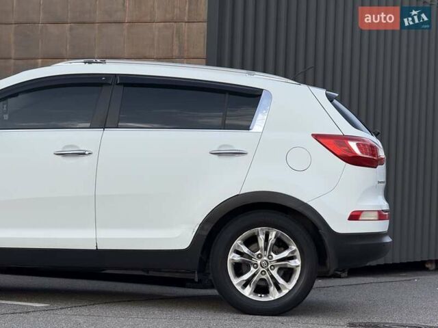 Белый Киа Sportage, объемом двигателя 2 л и пробегом 161 тыс. км за 10900 $, фото 13 на Automoto.ua