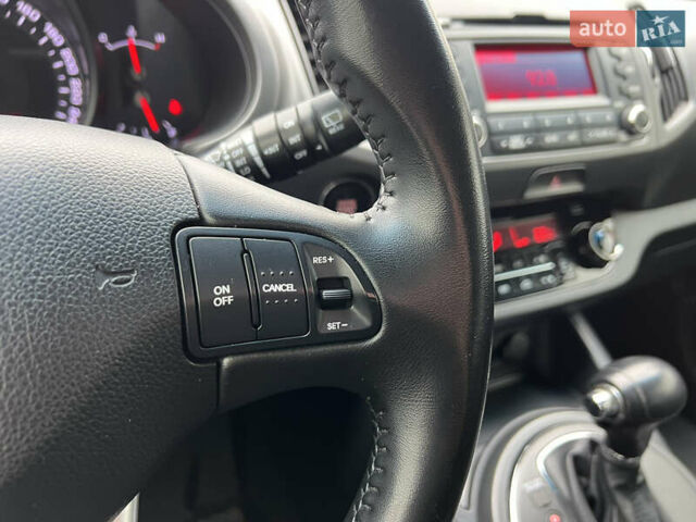 Белый Киа Sportage, объемом двигателя 2 л и пробегом 170 тыс. км за 15300 $, фото 49 на Automoto.ua