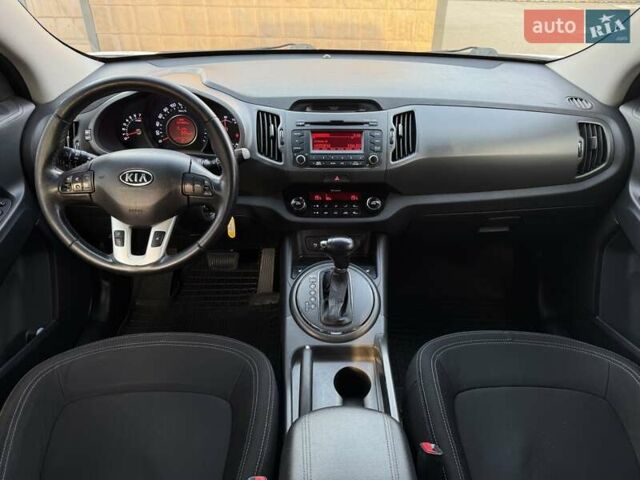 Белый Киа Sportage, объемом двигателя 2 л и пробегом 161 тыс. км за 10900 $, фото 19 на Automoto.ua