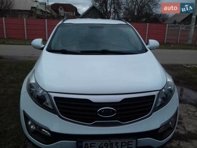 Белый Киа Sportage, объемом двигателя 2 л и пробегом 152 тыс. км за 13150 $, фото 7 на Automoto.ua