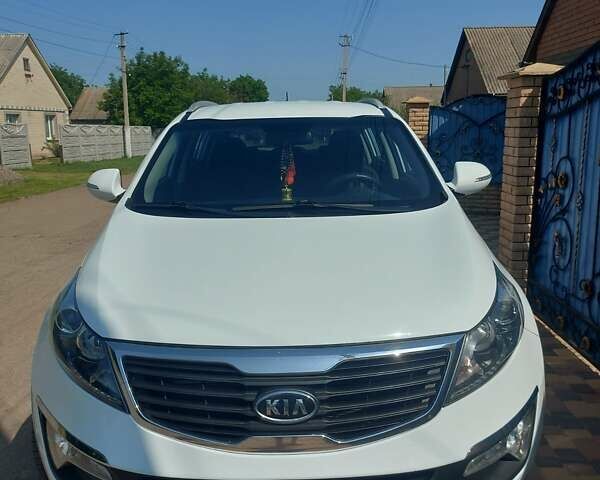 Белый Киа Sportage, объемом двигателя 2 л и пробегом 149 тыс. км за 13700 $, фото 4 на Automoto.ua