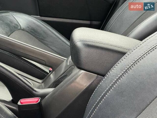 Білий Кіа Sportage, об'ємом двигуна 1.69 л та пробігом 194 тис. км за 10995 $, фото 26 на Automoto.ua