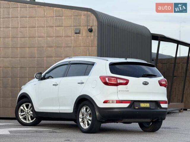 Белый Киа Sportage, объемом двигателя 2 л и пробегом 161 тыс. км за 10900 $, фото 11 на Automoto.ua