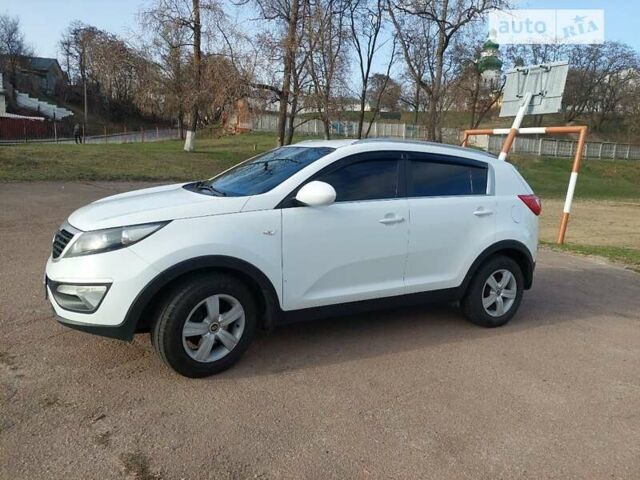 Білий Кіа Sportage, об'ємом двигуна 2 л та пробігом 171 тис. км за 12000 $, фото 8 на Automoto.ua