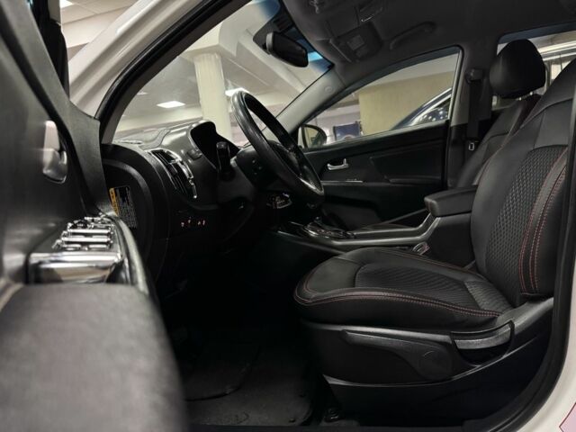 Белый Киа Sportage, объемом двигателя 2.4 л и пробегом 118 тыс. км за 11500 $, фото 12 на Automoto.ua