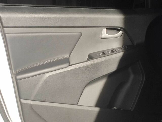 Белый Киа Sportage, объемом двигателя 2.36 л и пробегом 131 тыс. км за 14000 $, фото 10 на Automoto.ua