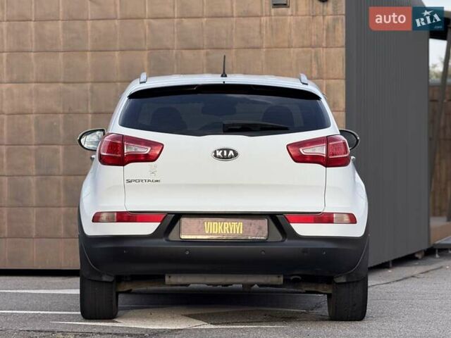 Белый Киа Sportage, объемом двигателя 2 л и пробегом 161 тыс. км за 10900 $, фото 16 на Automoto.ua