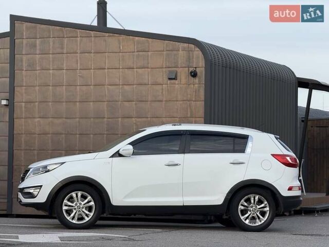 Белый Киа Sportage, объемом двигателя 2 л и пробегом 161 тыс. км за 10900 $, фото 10 на Automoto.ua