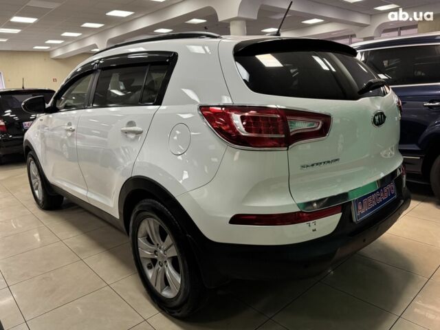 Белый Киа Sportage, объемом двигателя 0 л и пробегом 118 тыс. км за 11500 $, фото 1 на Automoto.ua