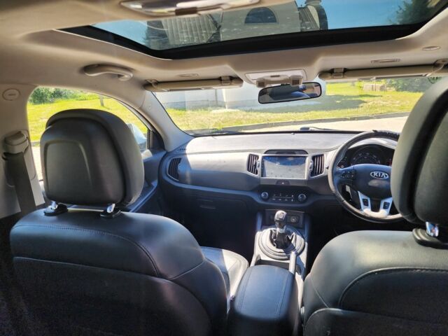 Белый Киа Sportage, объемом двигателя 1.7 л и пробегом 149 тыс. км за 4282 $, фото 22 на Automoto.ua