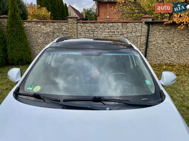 Белый Киа Sportage, объемом двигателя 2 л и пробегом 129 тыс. км за 15900 $, фото 7 на Automoto.ua