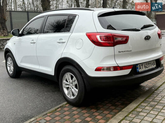 Білий Кіа Sportage, об'ємом двигуна 1.7 л та пробігом 98 тис. км за 13950 $, фото 22 на Automoto.ua