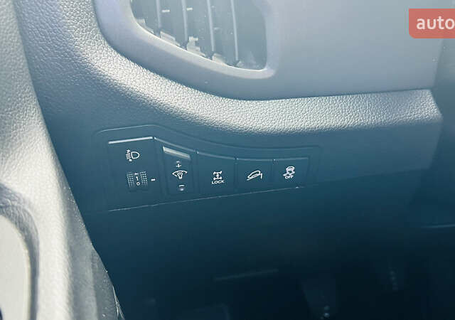 Белый Киа Sportage, объемом двигателя 2 л и пробегом 127 тыс. км за 11900 $, фото 20 на Automoto.ua