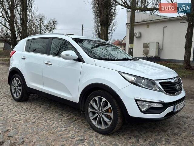 Білий Кіа Sportage, об'ємом двигуна 1.69 л та пробігом 194 тис. км за 10995 $, фото 3 на Automoto.ua