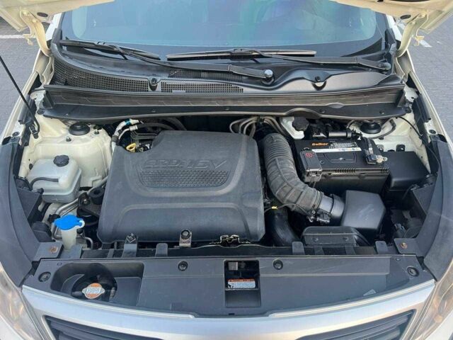 Белый Киа Sportage, объемом двигателя 2 л и пробегом 170 тыс. км за 13500 $, фото 18 на Automoto.ua